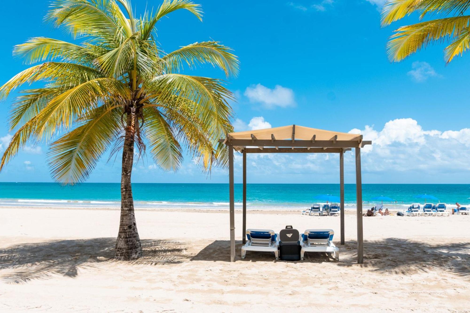 Courtyard By Marriott Isla Verde Beach Resort San Juan Exterior photo