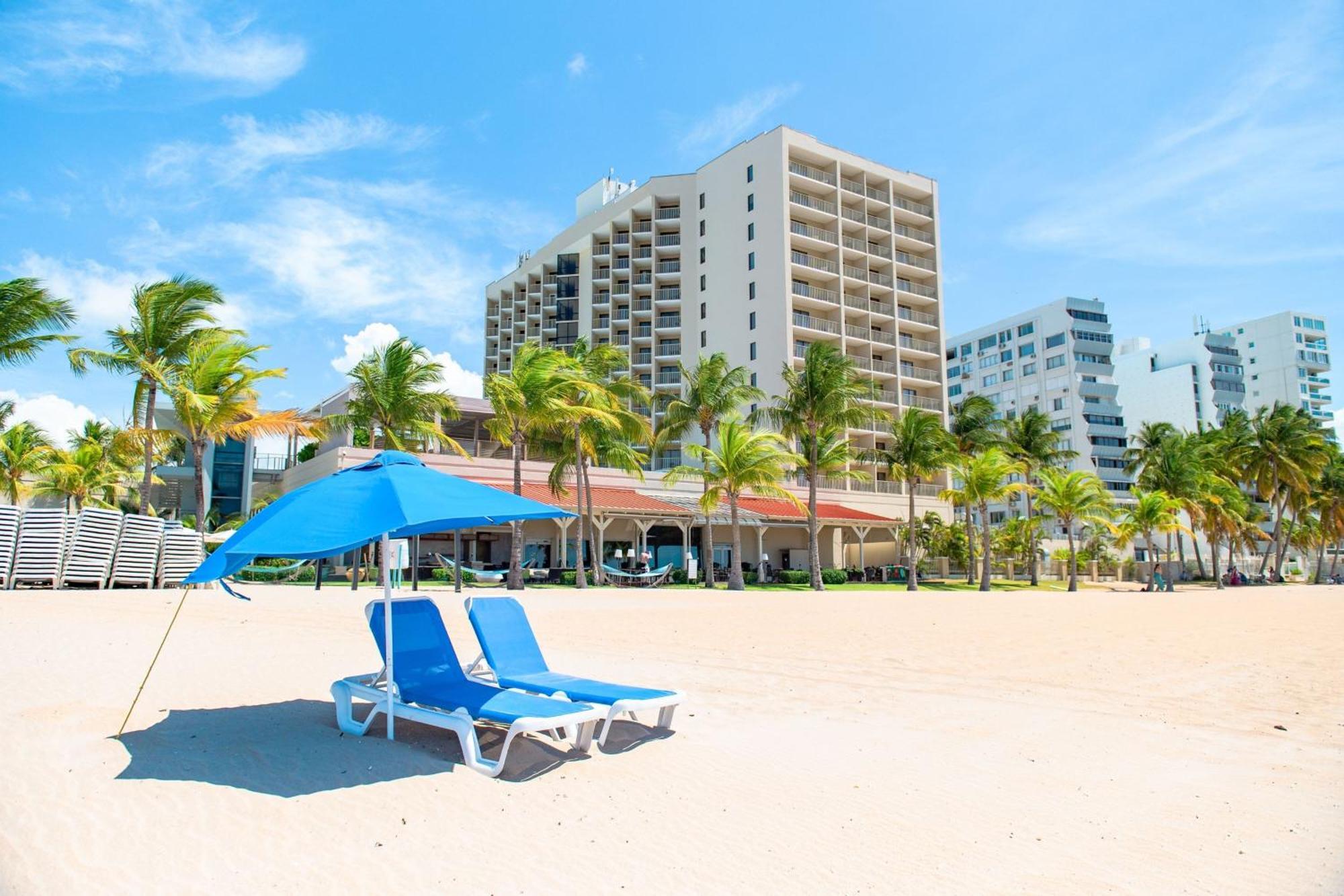 Courtyard By Marriott Isla Verde Beach Resort San Juan Exterior photo